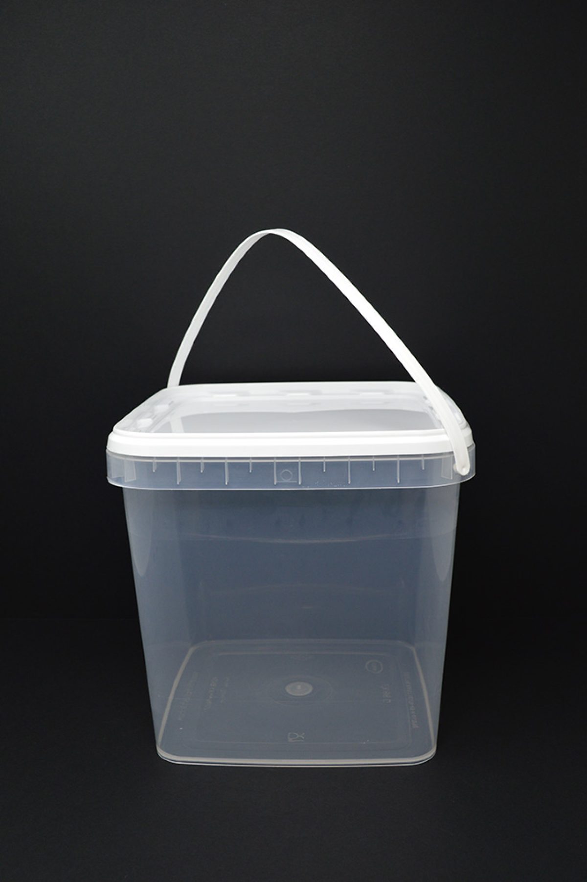 8 gallon plastic bucket with lid discount