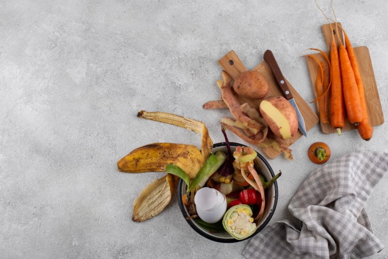 How to avoid food waste in restaurants?