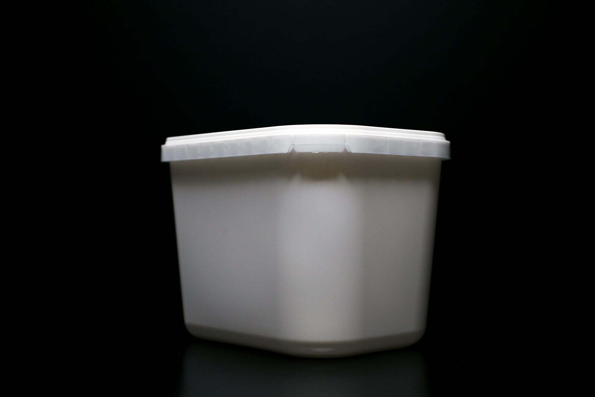 2l Square Plastic IML Ice Cream Container Wholesale Manufacturer